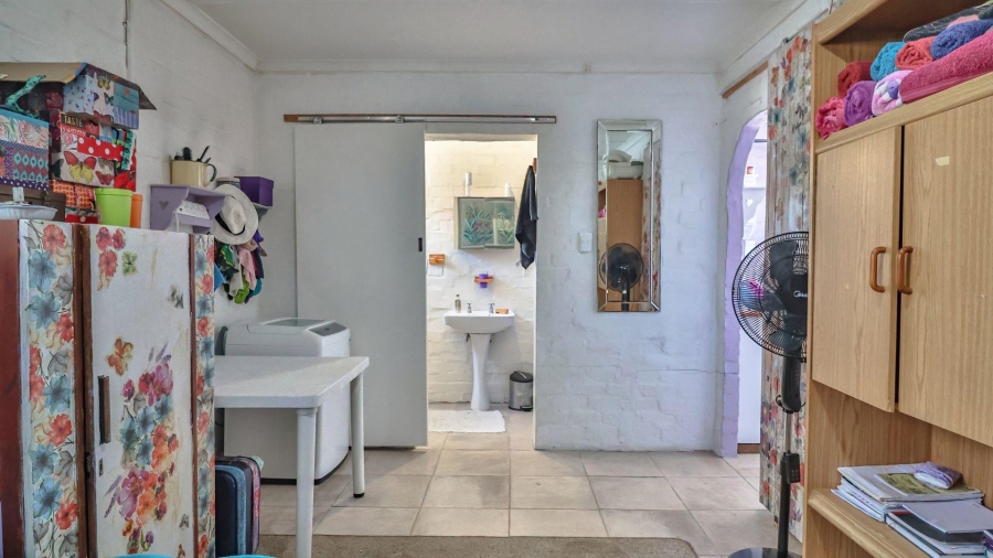 4 Bedroom Property for Sale in De Kelders Western Cape